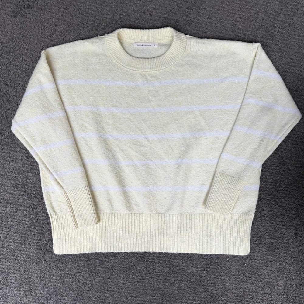 Moon & Madison Womens Striped Crewneck Sweater Yellow White Wool Blend ST21700 S